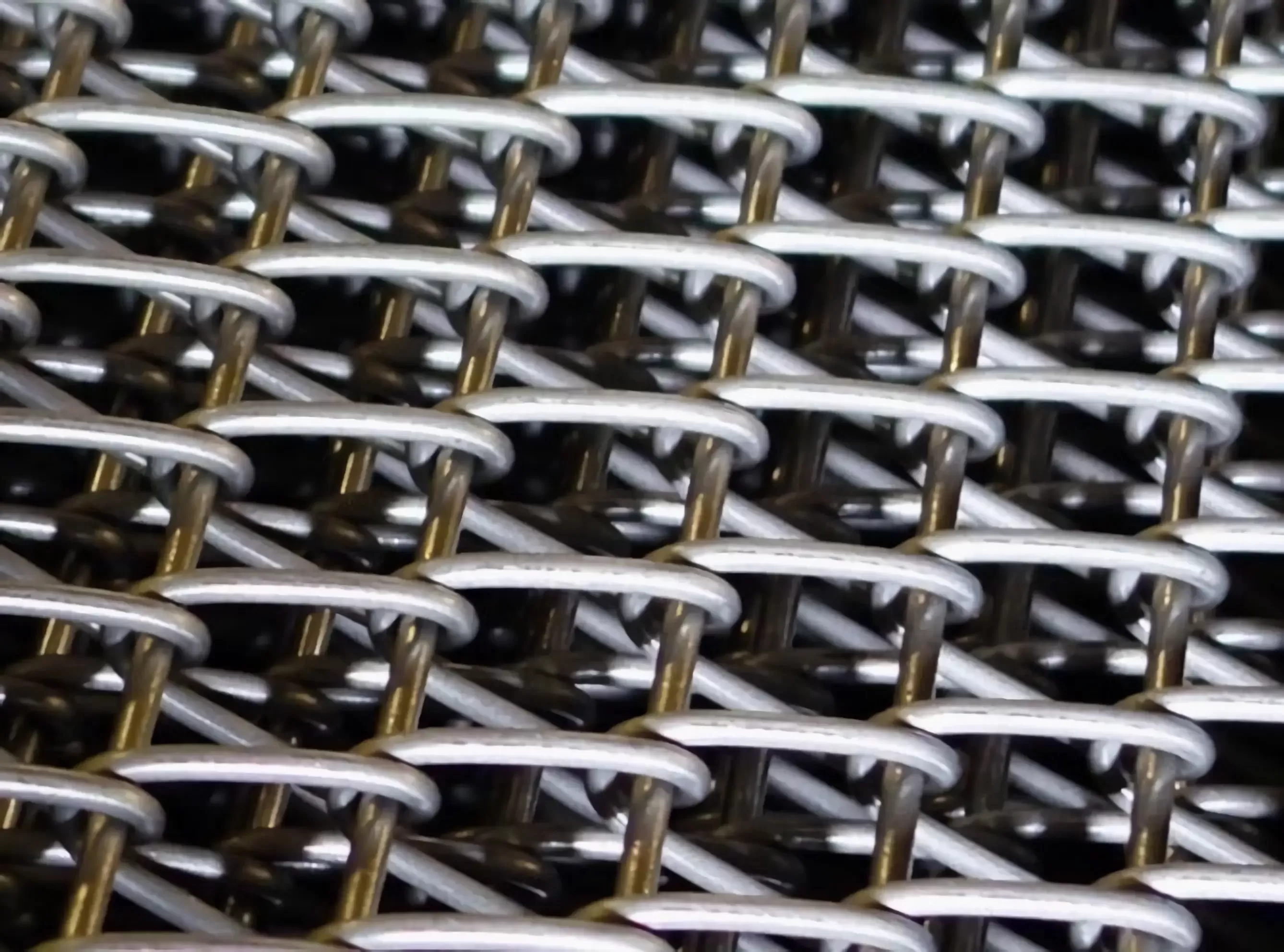 Steel conveyor belts