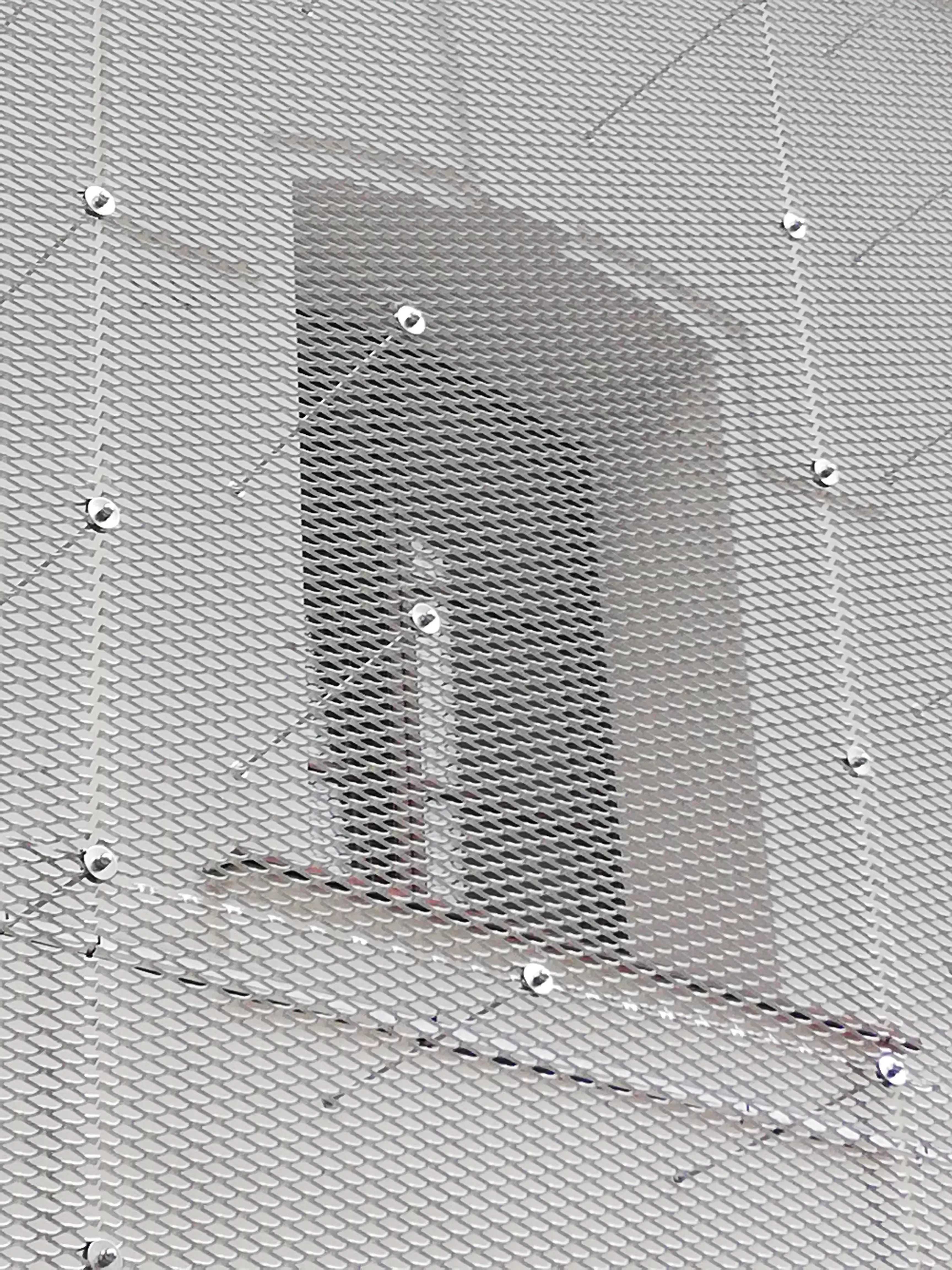 Anchoring to the facade