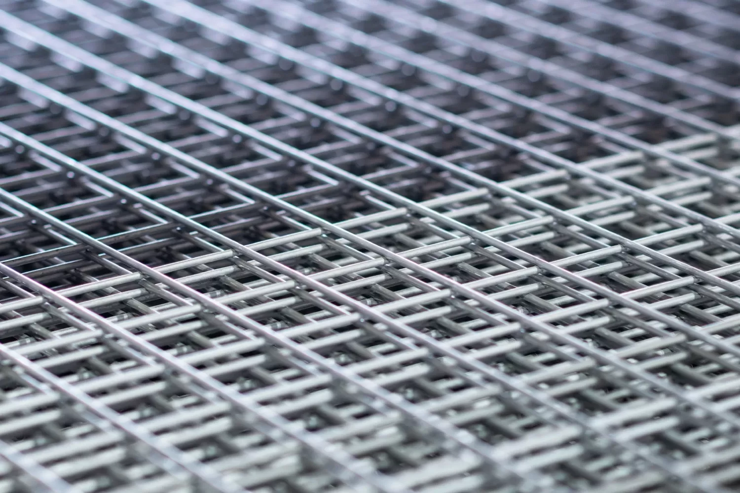 Welded mesh and wire mesh