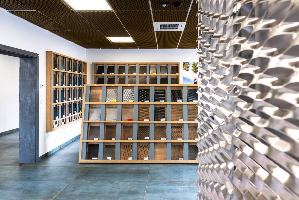 749200eaf42d841973016ef8d956791813661aa7-1_1